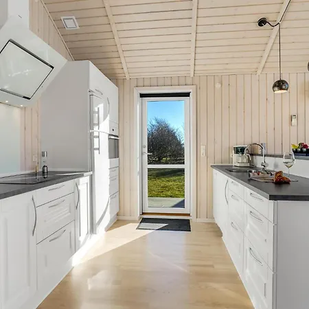 3 Bedroom Lovely In Tarm